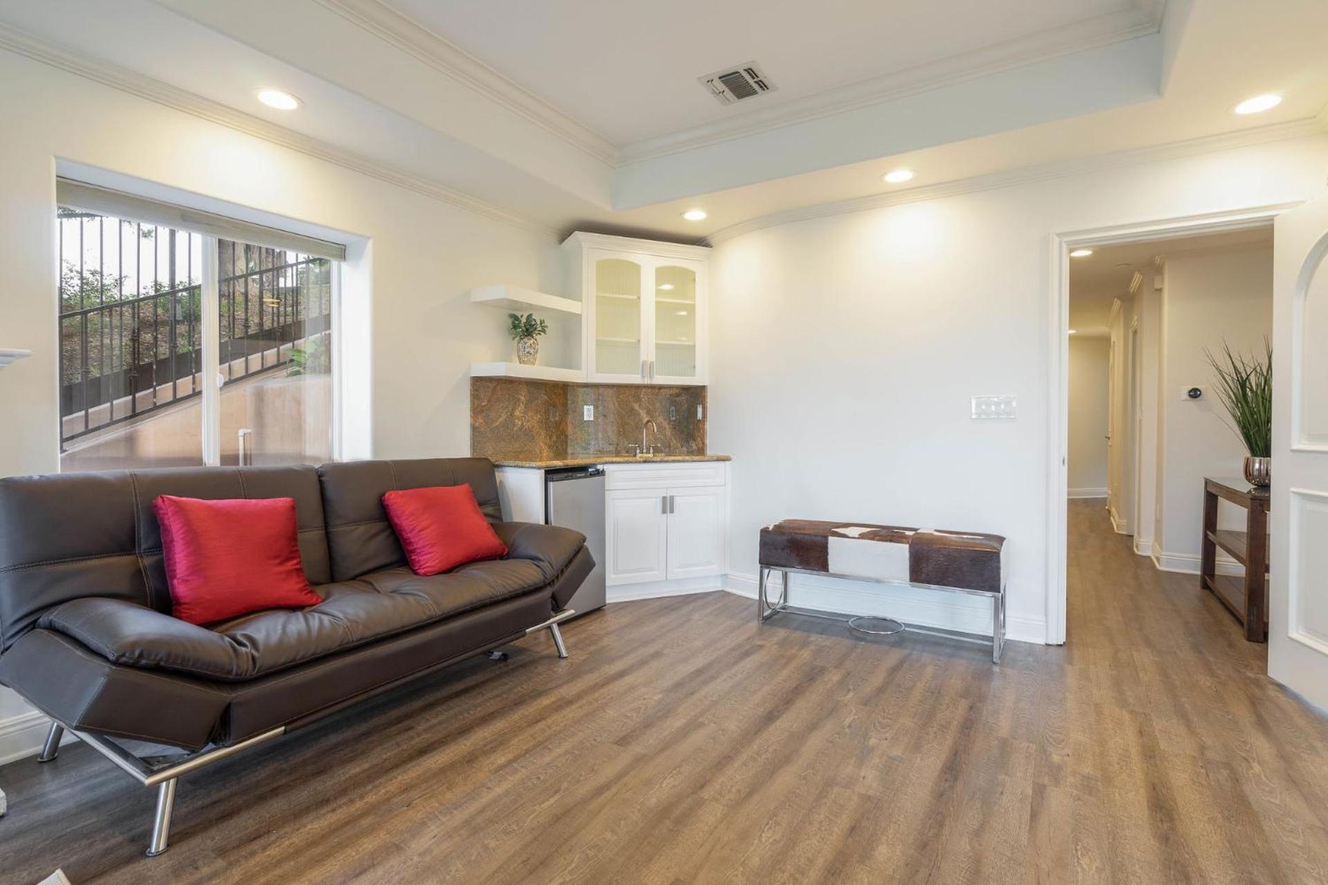 Luxury Modern W/ Great La Views Сasa de vacaciones