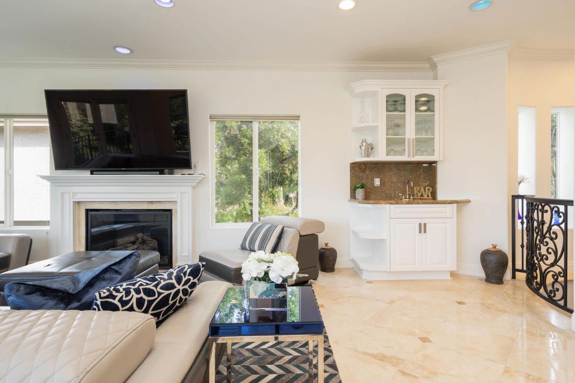 Luxury Modern W/ Great La Views * Los Ángeles